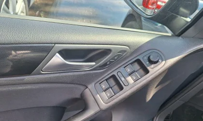 Volkswagen Golf  - 2009