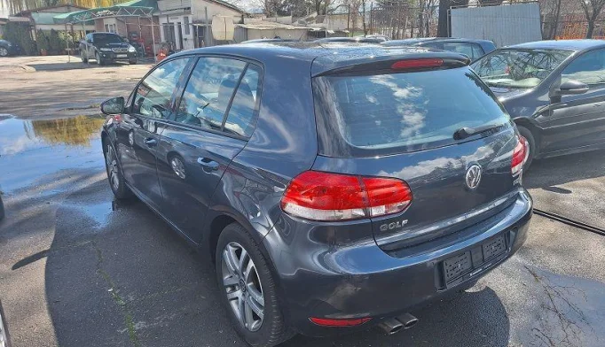 Volkswagen Golf  - 2009