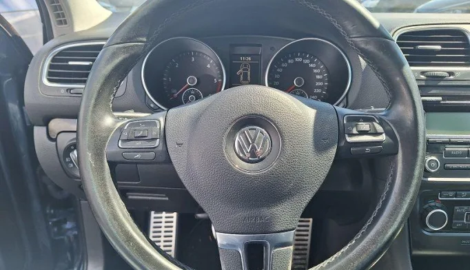 Volkswagen Golf  - 2009