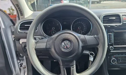 Volkswagen Golf  - 2009