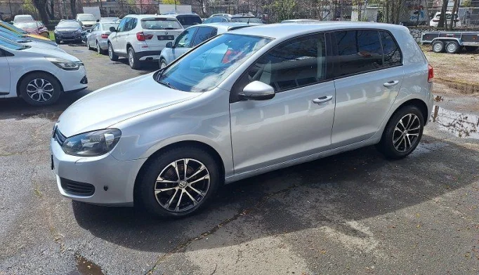 Volkswagen Golf  - 2009
