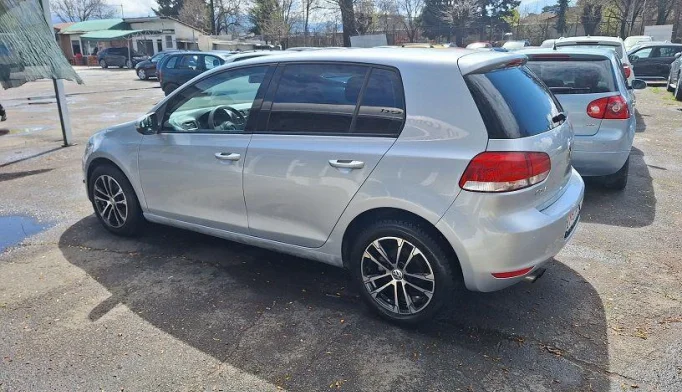 Volkswagen Golf  - 2009