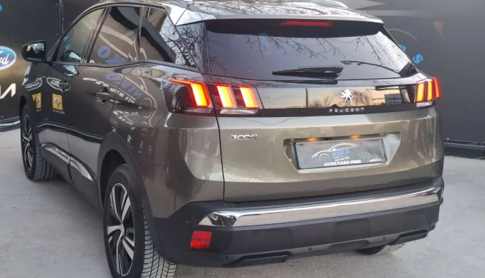 Peugeot 3008  - 2019