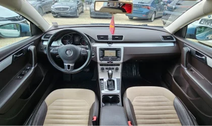 Volkswagen Passat  - 2013