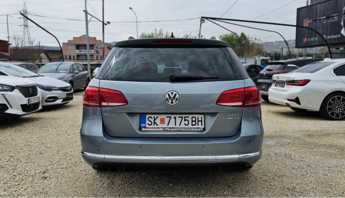 Volkswagen Passat  - 2013