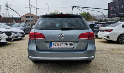 Volkswagen Passat  - 2013