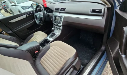 Volkswagen Passat  - 2013
