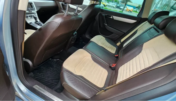 Volkswagen Passat  - 2013