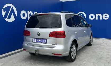 Volkswagen Touran  - 2010