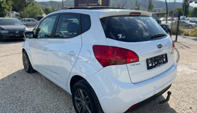 Kia Venga  - 2011