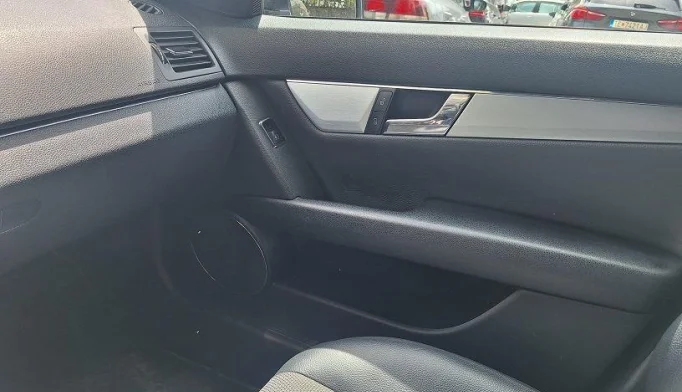 Mercedes-Benz C-Class  - 2010