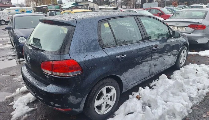 Volkswagen Golf  - 2009