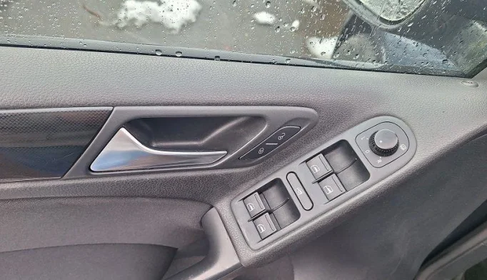 Volkswagen Golf  - 2009