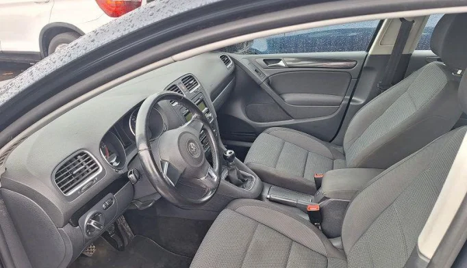 Volkswagen Golf  - 2009
