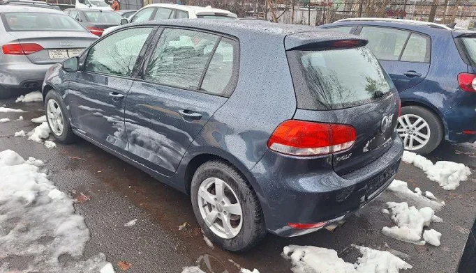 Volkswagen Golf  - 2009