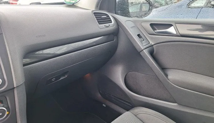 Volkswagen Golf  - 2009