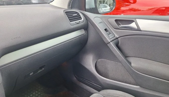 Volkswagen Golf  - 2009