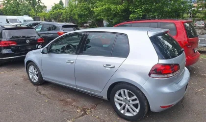Volkswagen Golf  - 2009