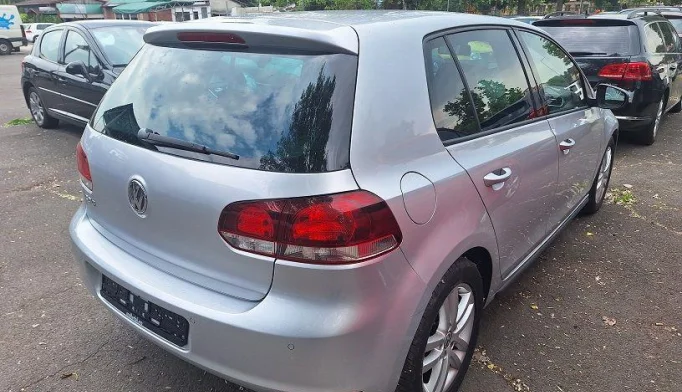 Volkswagen Golf  - 2009