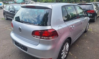 Volkswagen Golf  - 2009