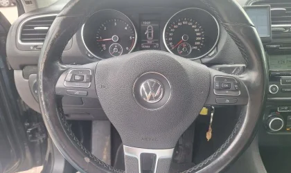 Volkswagen Golf  - 2010