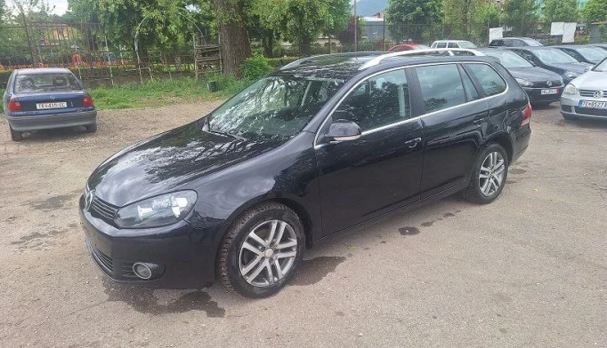 Volkswagen Golf  - 2010