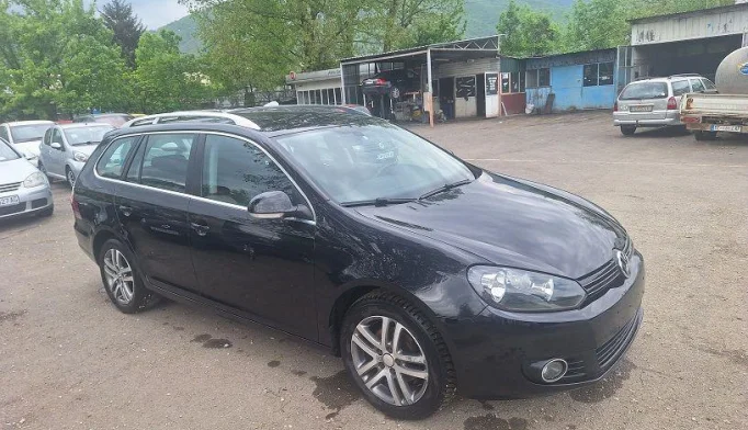 Volkswagen Golf  - 2010