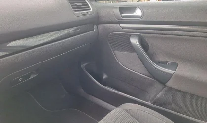 Volkswagen Golf  - 2010