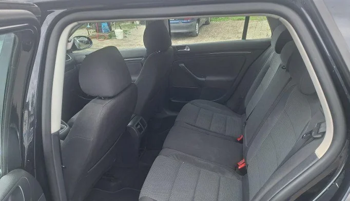 Volkswagen Golf  - 2010