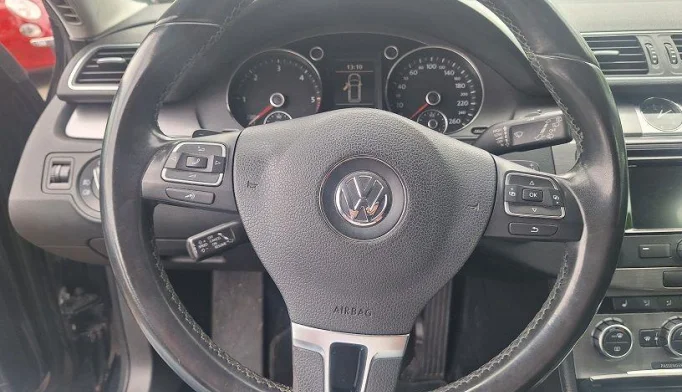 Volkswagen Passat  - 2013