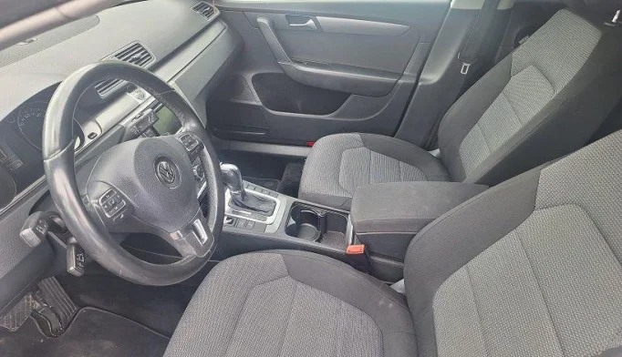 Volkswagen Passat  - 2013