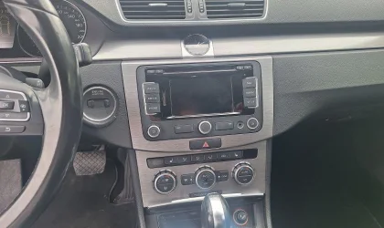 Volkswagen Passat  - 2013