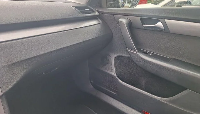 Volkswagen Passat  - 2013