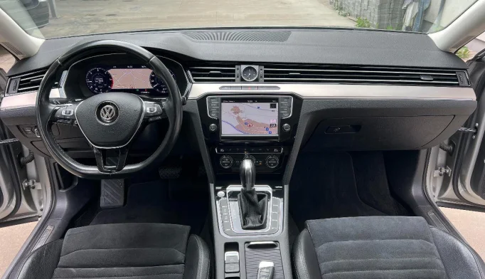 Volkswagen Passat  - 2017