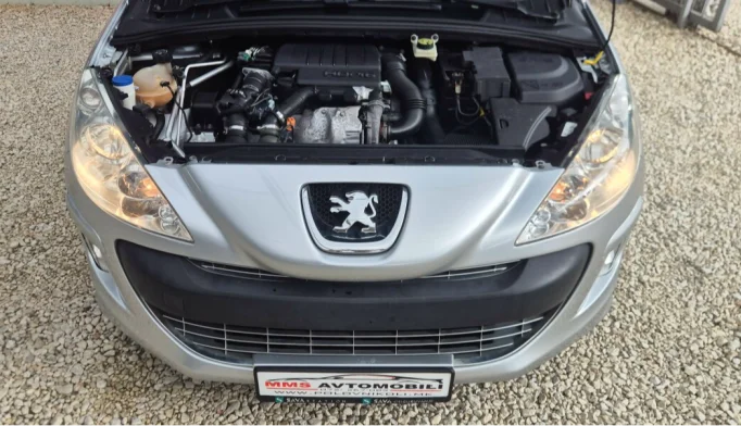 Peugeot 308  - 2010