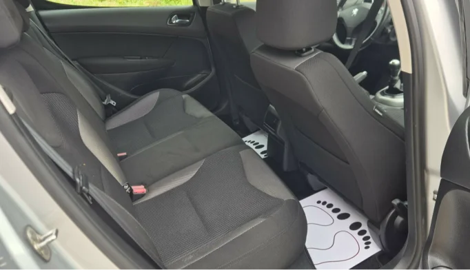 Peugeot 308  - 2010