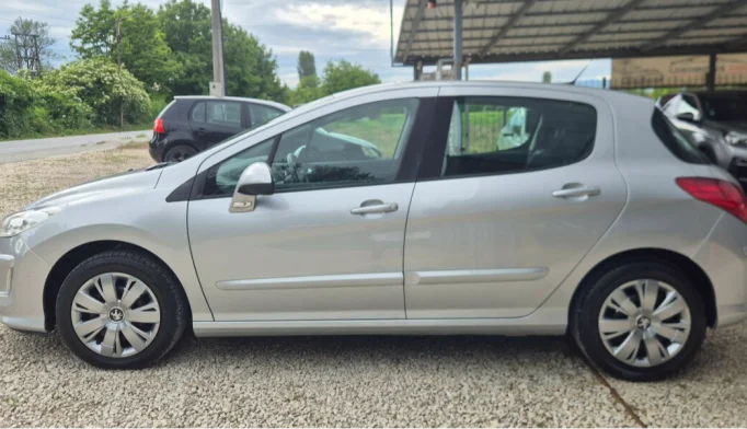 Peugeot 308  - 2010