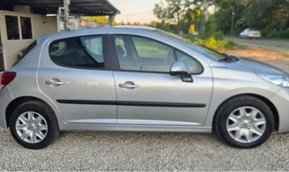 Peugeot 207  - 2011