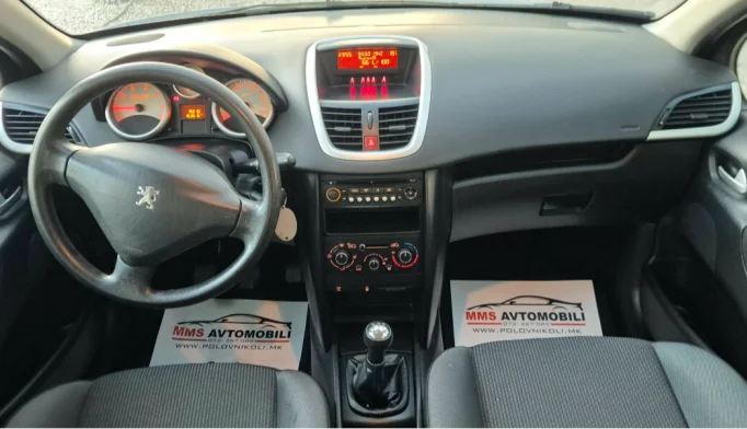 Peugeot 207  - 2011