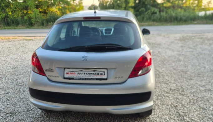 Peugeot 207  - 2011