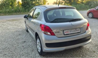 Peugeot 207  - 2011