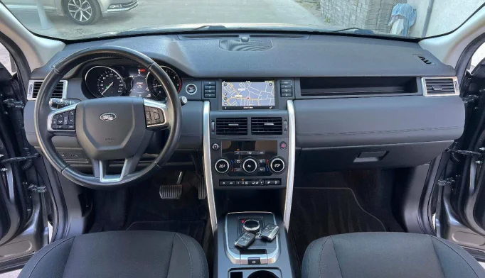 Land Rover Discovery Sport  - 2017