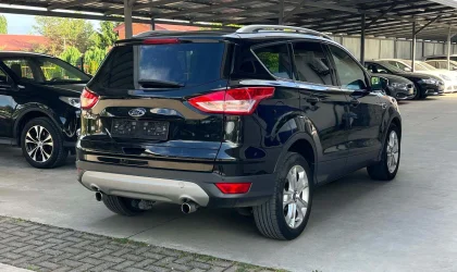 Ford Kuga  - 2014