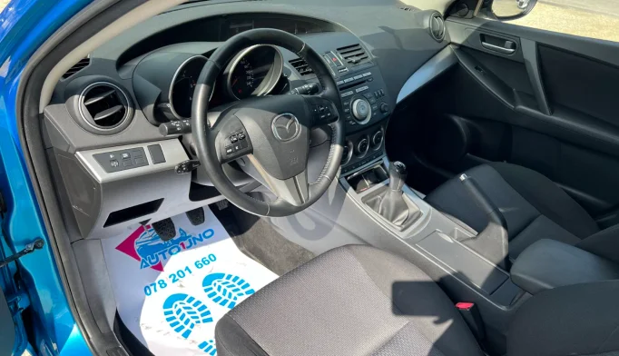 Mazda 3  - 2009