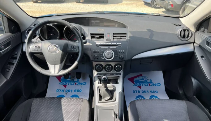 Mazda 3  - 2009