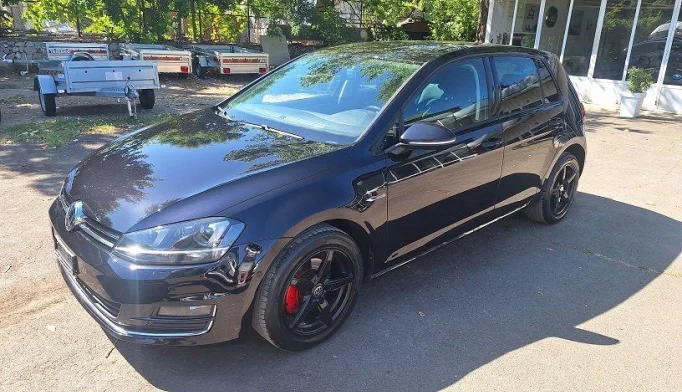 Volkswagen Golf  - 2013