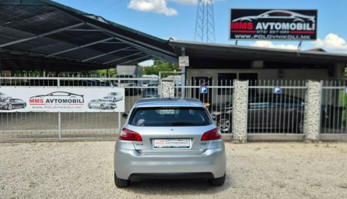 Peugeot 308  - 2015