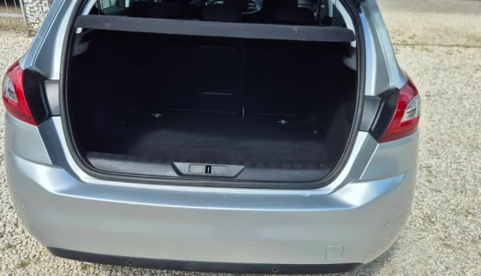 Peugeot 308  - 2015