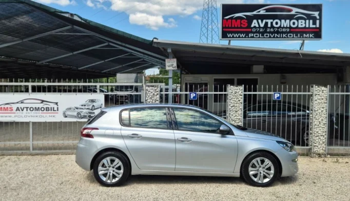Peugeot 308  - 2015