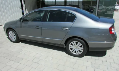 Volkswagen Passat  - 2007